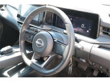 ハンドル周りもスッキリしていて運転しやすいです。
