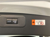 ゆとりある広々とした車内空間は、ドライブを始め買い物やレジャーなど、幅広く活躍します。一人でもみんなとでもお出かけを楽しみましょう!