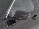 ◆ドアミラーウインカー◆ドアミラーにウインカーを装備しています。対向車に自身の進行方向を合図し安全に運転できます。