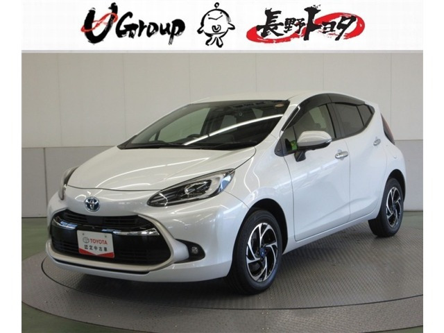 アクア  1.5 Z E-Four 4WD