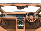 前車追従機能、レーンキープアシスト、ヘッドアップディスプレイも付いており、多数のオプションを備えております。