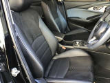 天井も綺麗です☆私は中古車を見るときに天井を良く見るようにしています☆ここが綺麗な車は車内が綺麗なことが多いです☆