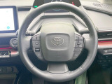【純正革巻きステアリング】上質な革を使用することで、手にしっかり馴染みとても運転しやすいハンドルです♪