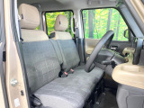 もちろん車内はキレイです♪よりクリーンな状態をキープしたいお客様には『ナノゾーンコート』がおすすめ!新型コロナウイルス対策や、除菌・消臭に効果を発揮し多くの方にご好評いただいております。