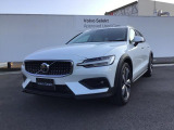 ボルボ V60クロスカントリー