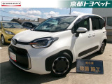 ホワイトパールのシエンタハイブリッド入荷しました。 パノラミックビューモニターで駐車がカンタン♪普段の生活でお買い物に行かれる方には重宝いただける装備です!何気にハンドルヒーターは冬に大活躍しますよ★