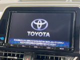 【純正9型ナビ】人気の純正ナビを装備。オーディオ機能も充実しており、Bluetooth接続すればお持ちのスマホやMP3プレイヤーの音楽を再生可能!毎日の運転がさらに楽しくなります!!