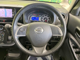 【純正革巻きステアリング】上質な革を使用することで、手にしっかり馴染みとても運転しやすいハンドルです♪