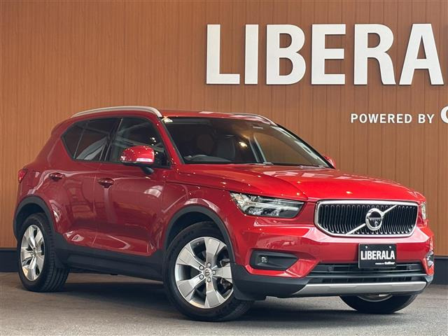 XC40 B4 AWD モメンタム 4WD 4WD サンルーフ