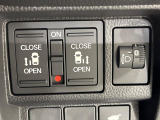 【両側パワースライドドア】スマートキーや運転席のスイッチで後席両側スライドドアの開閉が可能♪電動だから力を入れてドアを開ける必要が無く、小さなお子様でも簡単に開け閉めでき快適です♪