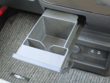操作しやすいタッチパネル式オートエアコンスイッチ