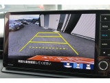 バックモニター付ですので、車庫入れも駐車もラクラクです。