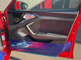 ◆LIBERALAは、輸入車選びの新たなスタイルを提案するインポート・セレクト・ブランドです。オーナー様となる方がクルマから直接感じる感性を第一にした、最良の一台との出会いをコーディネートいたします。