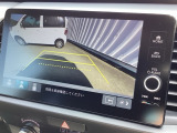 バックカメラも装備しております。車庫入れの苦手なお客様も安心!重宝してくれます!
