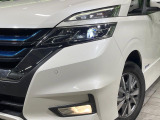 【LEDヘッドライト】悪天候や夜間走行時も良好な視界を確保し安心して運転できる高輝度LEDヘッドライトを装備!点灯速度が早く、消費電力も抑えられています。