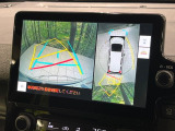 【パノラミックビューモニター】専用のカメラにより、上から見下ろしたような視点で360度クルマの周囲を確認することができます☆死角部分も確認しやすく、狭い場所での切り返しや駐車もスムーズに行えます。