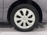 タイヤサイズは175/65R14です。