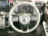 【純正革巻きステアリング】上質な革を使用することで、手にしっかり馴染みとても運転しやすいハンドルです♪