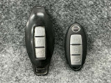 【LEDヘッドライト】点灯した瞬間から最大の明るさになります。雨の日や夜間でも安心して走行できます。