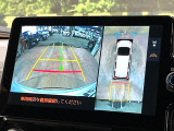 【パノラミックビューモニター】専用のカメラにより、上から見下ろしたような視点で360度クルマの周囲を確認することができます☆死角部分も確認しやすく、狭い場所での切り返しや駐車もスムーズに行えます。