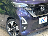 【LEDヘッドライト】悪天候や夜間走行時も良好な視界を確保し安心して運転できる高輝度LEDヘッドライトを装備!点灯速度が早く、消費電力も抑えられています。