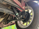 お車を安心してお乗りいただく為には、足回りの定期点検が欠かせません。サービスサポート(有償保証)では無料点検もご提供しており、安心のカーライフをお過ごしいただけるサポート体制が整っています。