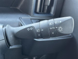 【 オートライト 】オートライトなのでライトの点け忘れを気にすることなく運転が出来ます♪//