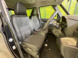 運転席シート廻りは使用感も少なく、良好な状態となっています。丁寧に使われていたことがよくわかりますね。
