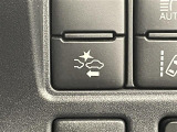 【PCS:プリクラッシュセーフティ】システムが前方の車・障害物に衝突すると判断した場合、自動でブレーキを作動させ、衝突した時の被害を軽減します。