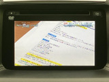テレビ番組を映し出せるモニターを装備しています。停車中の休憩時間などに映像を視聴でき、車内で過ごす時間をより楽しめます。操作画面から選択できるのも便利です。