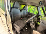 運転席シート廻りは使用感も少なく、良好な状態となっています。丁寧に使われていたことがよくわかりますね。
