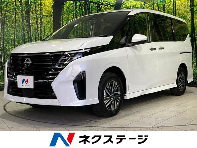 セレナ 1.4 e-4ORCE ハイウェイスターV 4WD 