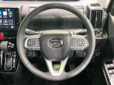 【純正革巻きステアリング】上質な革を使用することで、手にしっかり馴染みとても運転しやすいハンドルです♪