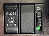 【パワースライドドア】スマートキーや運転席のスイッチでスライドドアの開閉が可能♪電動だから力を入れてドアを開ける必要が無く、小さいお子様でも、重い荷物を持っている時もラクに開け閉めできます♪
