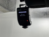 【ドライブレコーダー】映像・音声などの運転中の記録を残します。事故などを起こした起こされた時の証拠になりえますので、もしも時でも安心ですね。