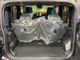 普段のお買い物や通勤、送迎等に十分な荷室スペースを確保しております。セカンドシートを倒すと、大きな荷物の積載も可能です♪