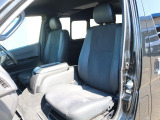 北海道から沖縄まで日本全国、遠方納車大歓迎です!現車確認が難しいお客様もご安心ください!お客様の目線に合わせ、お車のコンディション、装備品を細部までお伝えいたします!もちろん、ご自宅納車OKです!