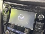 【メーカー純正ナビ】インテリアに溶け込むスタイリッシュな「専用設計」メーカーナビを装備♪視認性や操作性など基本性能にも優れ、より上質なカーライフをお楽しみいただけます。