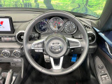 【純正革巻きステアリング】上質な革を使用することで、手にしっかり馴染みとても運転しやすいハンドルです♪