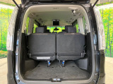 普段のお買い物や通勤、送迎等に十分な荷室スペースを確保しております。セカンドシートを倒すと、大きな荷物の積載も可能です♪