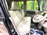 運転席シート廻りは使用感も少なく、良好な状態となっています。丁寧に使われていたことがよくわかりますね。
