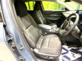運転席シート廻りは使用感も少なく、良好な状態となっています。丁寧に使われていたことがよくわかりますね。
