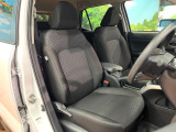 運転席シート廻りは使用感も少なく、良好な状態となっています。前オーナー様が丁寧に使っていたことがよくわかりますね。