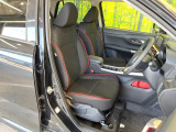 運転席シート廻りは使用感も少なく、良好な状態となっています。前オーナー様が丁寧に使っていたことがよくわかりますね。