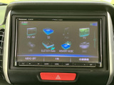 FM・AMやSD、USB、Bluetooth Audioなど複数の音源が選べるメニューです。普段お使いの音楽環境に合わせて選択でき、通勤やお出かけの時間を好みの音楽とともに過ごせます。