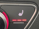 ●フロントシートヒーティング:運転席・助手席共に三段階で調節が可能なシートヒーターを装備しております。季節を問わず快適にご使用いただけます。