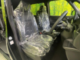 運転席シート廻りは使用感も少なく、良好な状態となっています。丁寧に使われていたことがよくわかりますね。