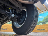 お車を安心してお乗りいただく為には、足回りの定期点検が欠かせません。サービスサポート(有償保証)では無料点検もご提供しており、安心のカーライフをお過ごしいただけるサポート体制が整っています。