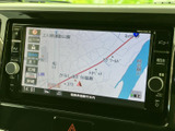 道路や周辺の地名を地図上で確認でき、目的地までのルートも表示。現在地を把握しやすく、初めて訪れる場所へのお出かけにも役立つナビ画面です。