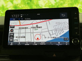 地図と現在地が画面に表示され、目的地までのルート確認をサポート。周辺の道路を見ながら行き先を把握しやすく、慣れない場所へのお出かけや日々の移動にも活用できます。